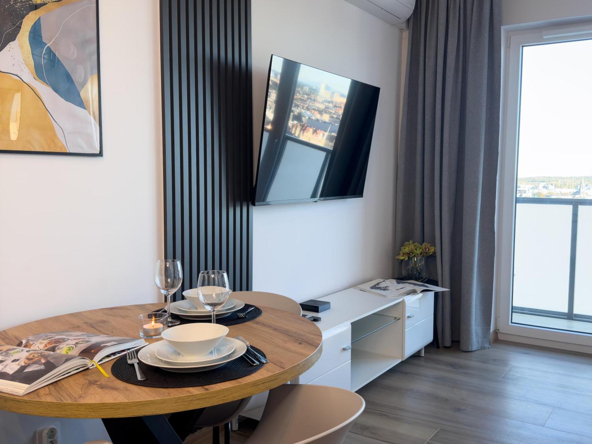 Апартаменти Urban Global Skyline Rafael Centrum , 17th Floor No 22, Free Garage, Self Check-in Катовіце